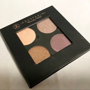New custom eyeshadow palette quad